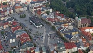 Masarykovo namesti (Masarykovo square, Hauptplatz)